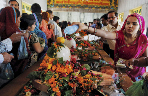 Details about significance of shivratri, importance of mahashivratri, shivratari ... festival india, mahashivaratri in india, shivaratri celebrations, mahashivaratri festival, ... Festival of Mahashivaratri has tremendous significance in Hinduism.